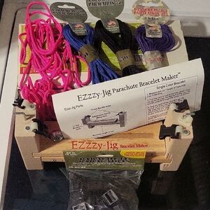 EZZzy-Jig Parachute Bracelet Maker with Paracord